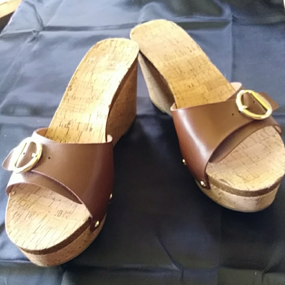 TOMMY HILFIGER  WEDGE LEATHER SANDALS